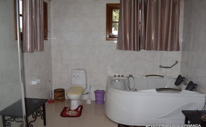 nyarutarma house for rent kigali furnished (20)