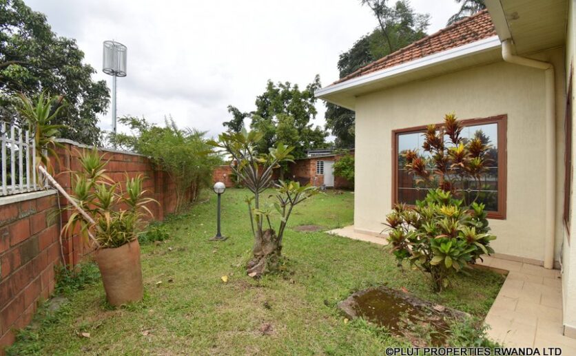 House for rent in Kiyovu (3)