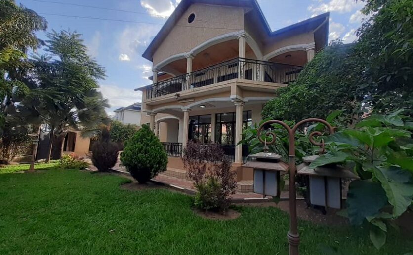 Nyarutarama house for rent (2)