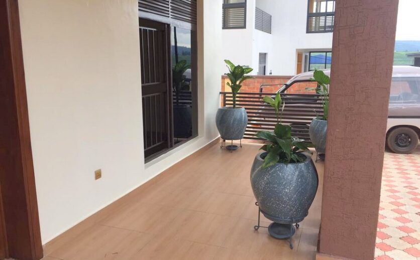 Luxury house for rent in Kigali (3)