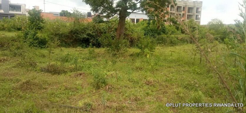 Land for sale in Kigali (2)