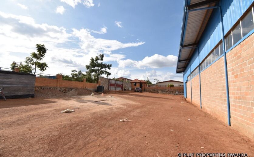 warehouse for rent in Masoro (1)