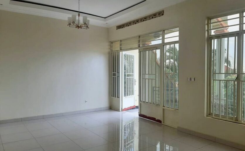 Semi detached house for sale (10)