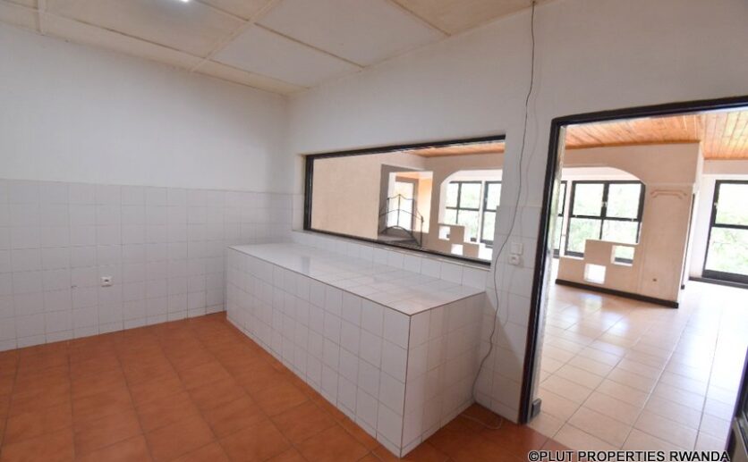 Business house for rent in Kiyovu (8)