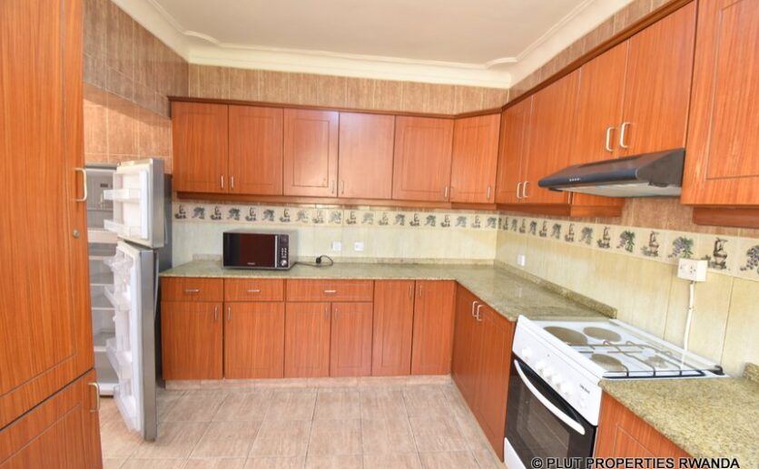 House for rent in Gisozi (2)