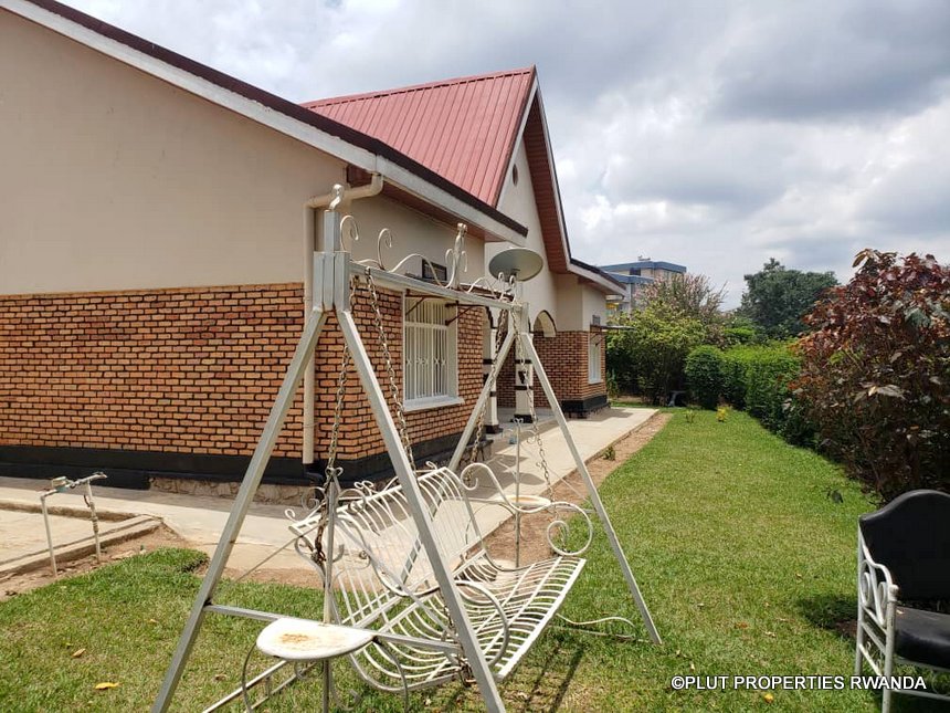 Buy a house in Kibagabaga