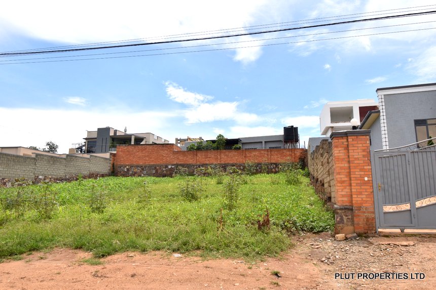 Land for sale in Kinyinya