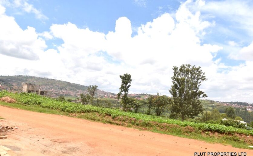 Land for sale in Kinyinya (4)
