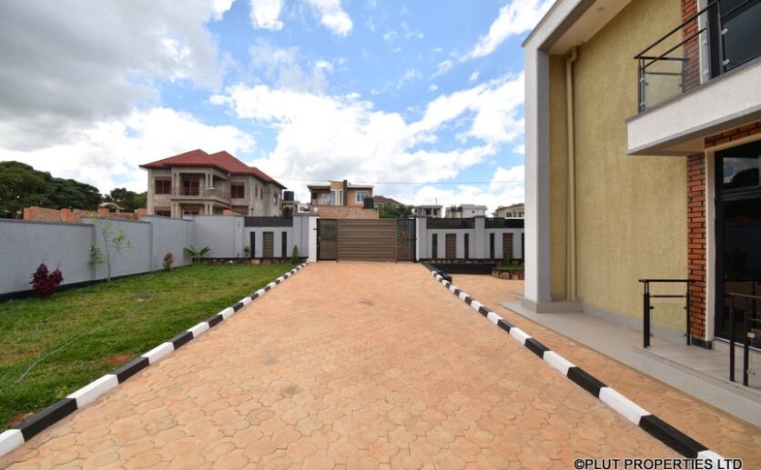 Brand new house for sale in Rusororo (5)