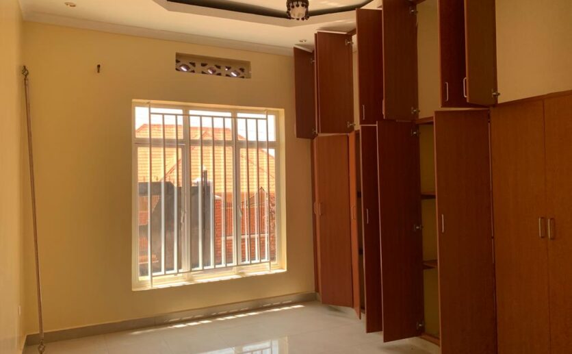 house for rent in kagugu 700 (14)