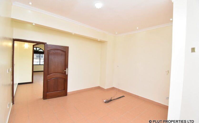 plut properties house for sale in nyarutaram 370M(137)