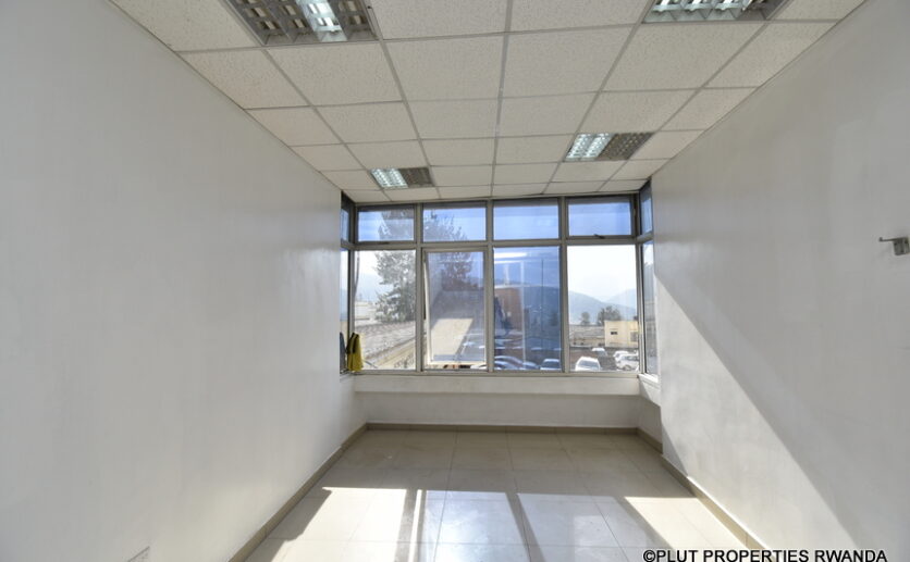 rent office in nyarugenge city center (2)