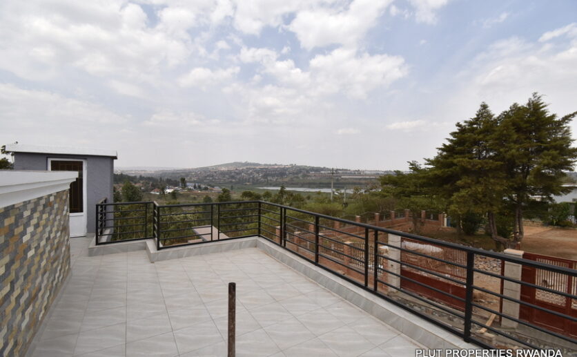 Beautiful house for sale in Kanombe Kigali plut properties (8)