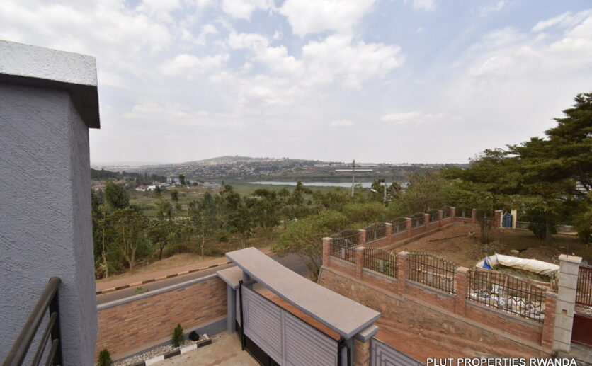 Beautiful house for sale in Kanombe Kigali plut properties (9)