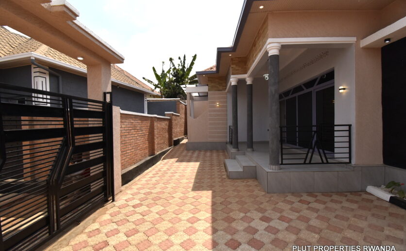 Beautiful house for sale in Kanombe plut properties (9)