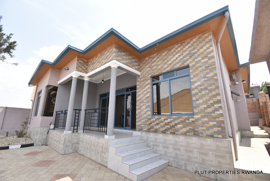 House for sale in Kanombe Kigali.