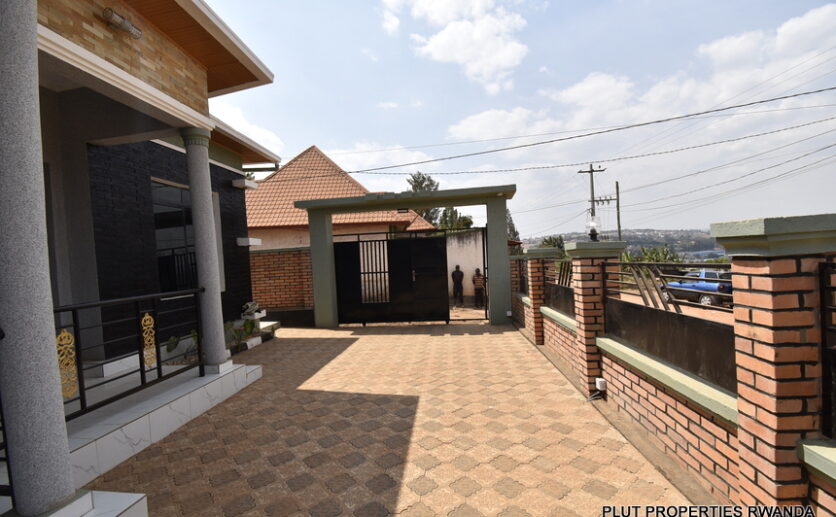 House for sale in Kanombe plut properties (4)