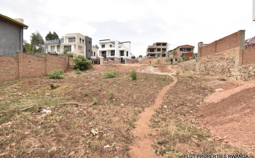 Plot for sale in Rebero Plut properties 2 (2)