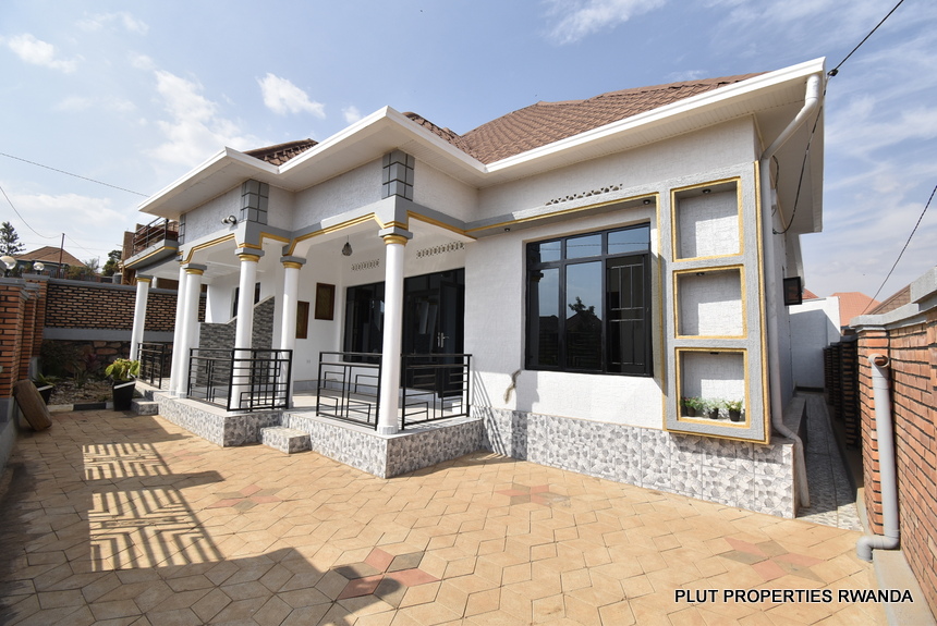 Unfurnished house for sale in Kanombe Kigali.
