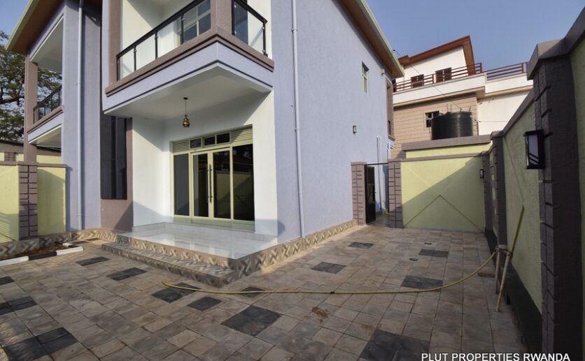 House for sale in Kagugu plut properties (10)