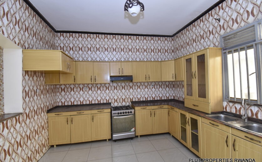 Kagugu house for rent plut properties (4)