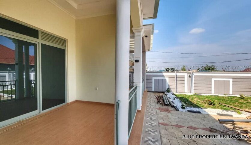 Kicukiro Kigali house for sale plut properties (6)