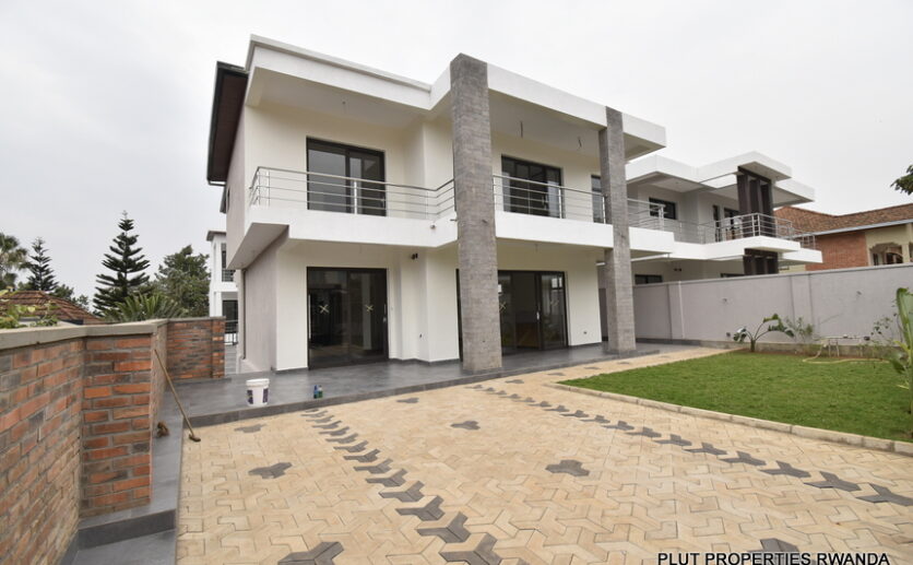 Kigali Kagugu house for sale plut properties (12)