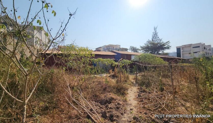 Land for sale in Nyarutarama (3)