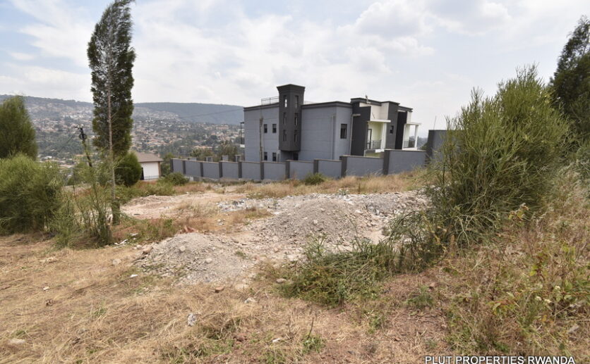 Plot for sale plut properties (1)