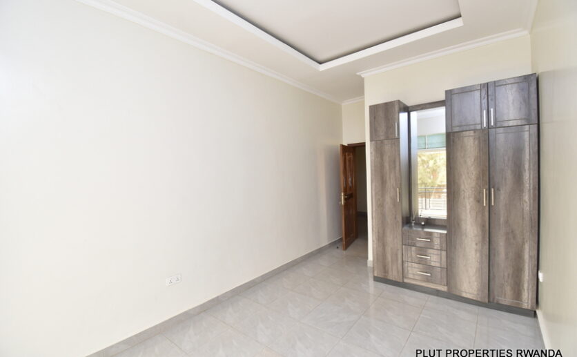 Unfurnished house for rent in Kibagabaga plut properties (10)