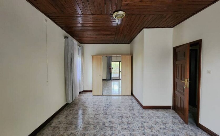 House for rent in Kiyovu plut properties (4)