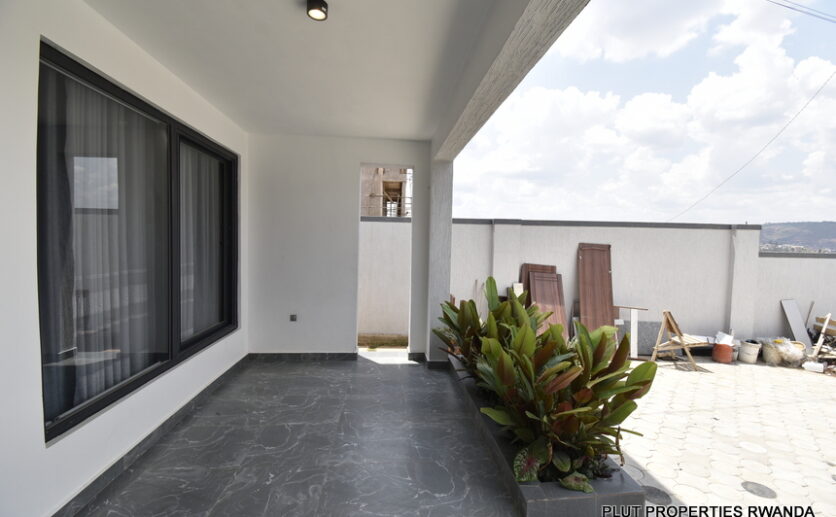 Rent apartment in Kibagabaga plut properties (11)