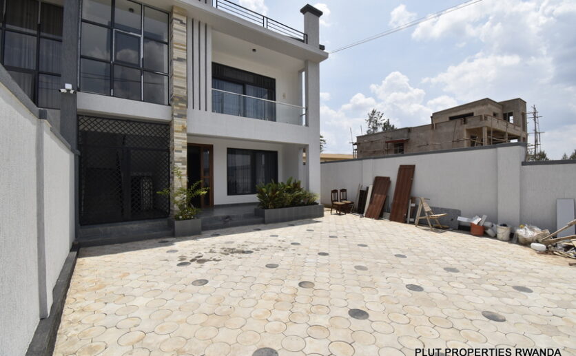 Rent apartment in Kibagabaga plut properties (12)