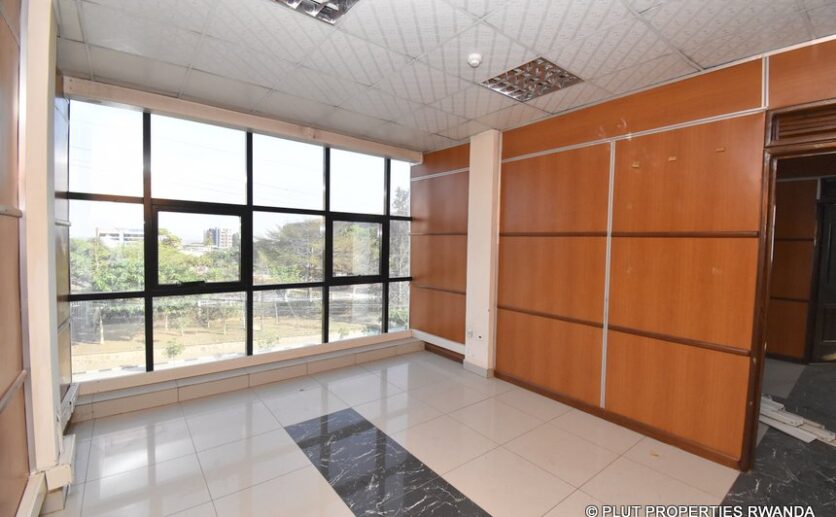 remera offices for rent (14)