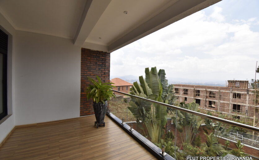 House for rent in Kigali Rebero plut properties (7)