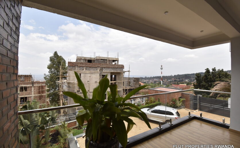 House for rent in Kigali Rebero plut properties (8)