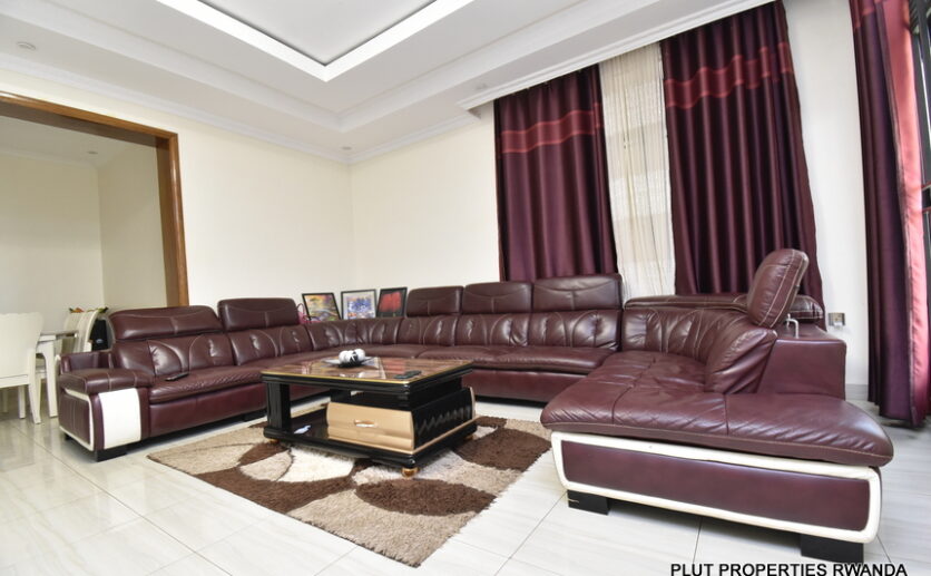 Kigali Rebero house for rent plut properties (11)