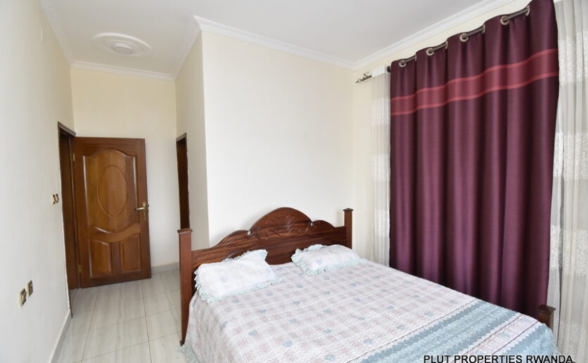 Kigali Rebero house for rent plut properties (4)