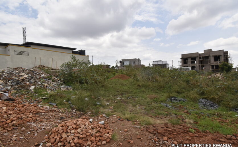 Plot for sale in Nyanza plut properties (2)