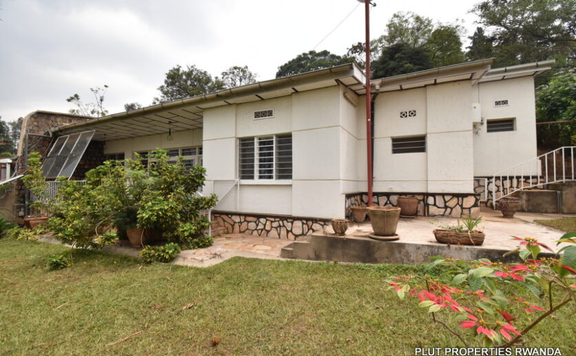 fully furnished house for rent in Kiyovu plut properties (update) (15)