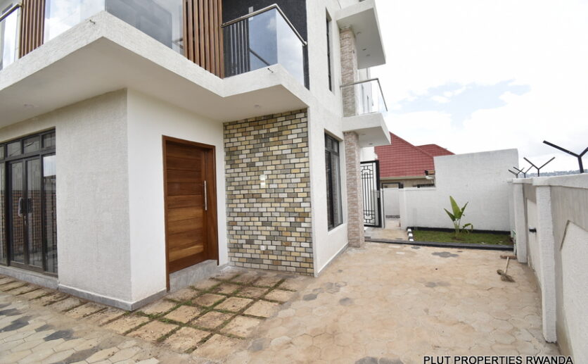 2 Houses for sale in Kicukiro Muyange plut properties (5)