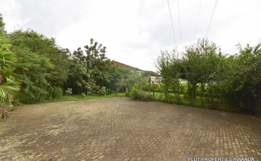 Beautiful house for rent in Nyarutarama (6)