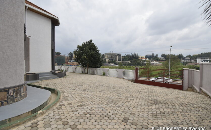 Nyarutarama Kigali house for rent plut properties (22)