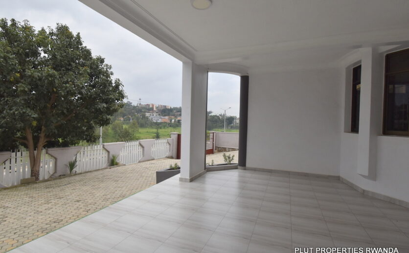 Nyarutarama Kigali house for rent plut properties (6)