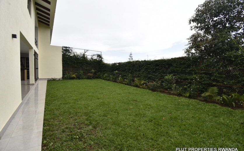 Rent in Gacuriro Kigali plut properties (1)