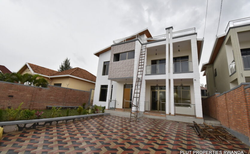 Buy house in Kigali Kagugu plut properties (14)