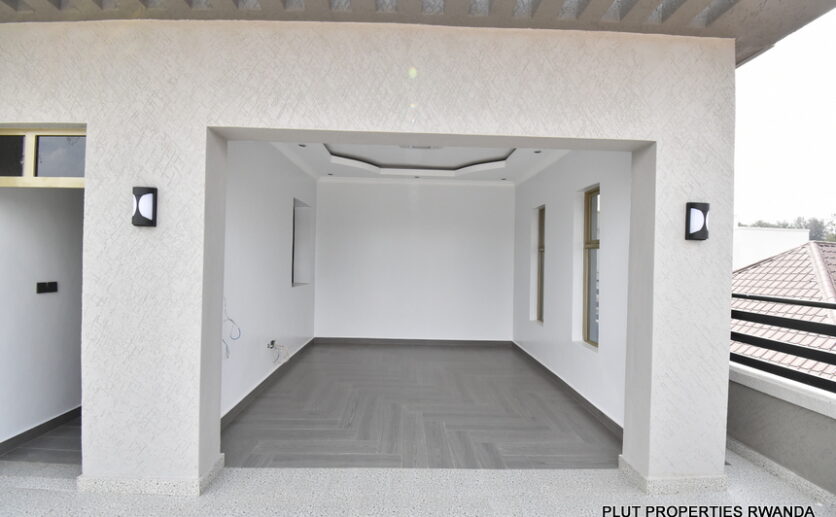 2 stories house for sale in Kibagabaga plut properties (2)