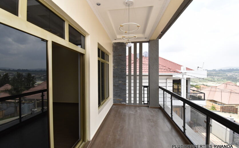 2 stories house for sale in Kibagabaga plut properties (21)