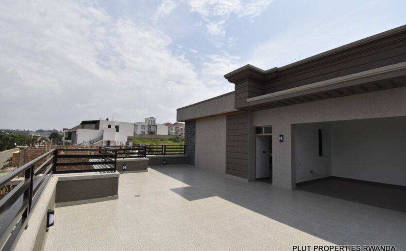 2 stories house for sale in Kibagabaga plut properties (3)