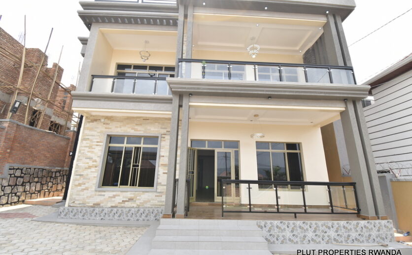 2 stories house for sale in Kibagabaga plut properties (9)